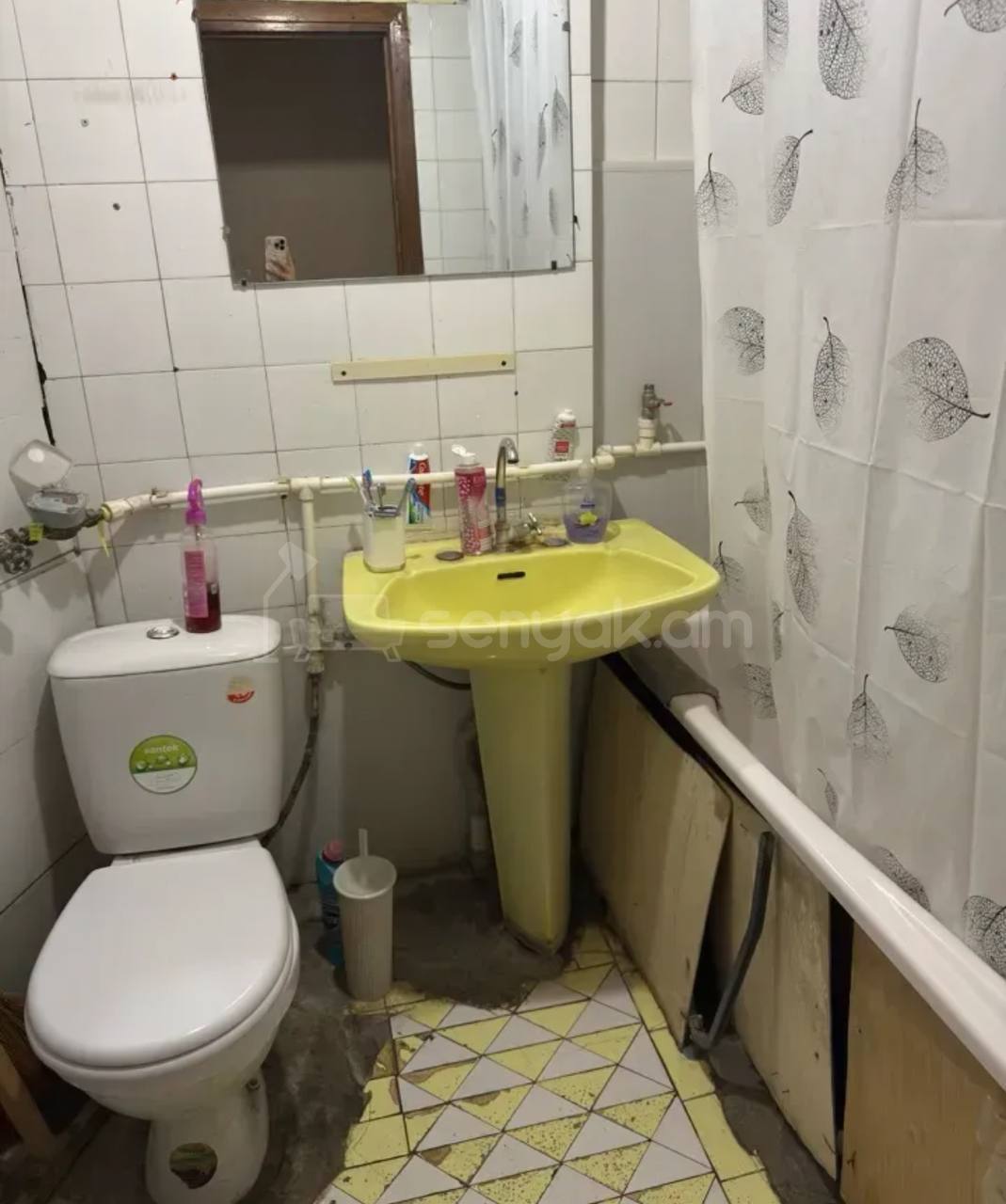 1 Սենյականոց Բնակարան Քարե Շենքում, 48քմ, 4/9 հարկ, Նորմալ Վիճակում