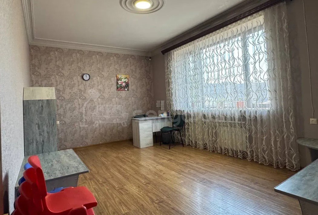 5 Սենյականոց Նորակառույց Շքեղ Առանձնատուն, 506քմ, Կահավորված, Ավտոտնակով