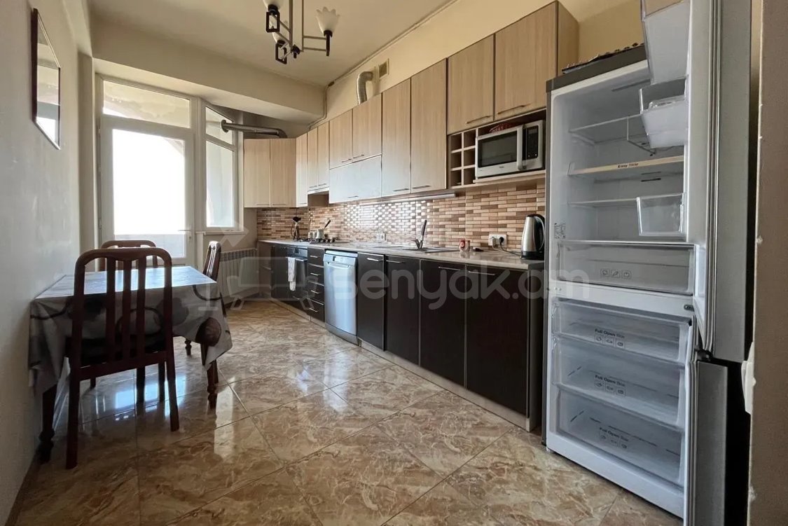3 Սենյականոց Բնակարան Նորակառույցում, 107քմ, 6/10 հարկ, Կապիտալ Վերանորոգված, Կահավորված, Արևկող