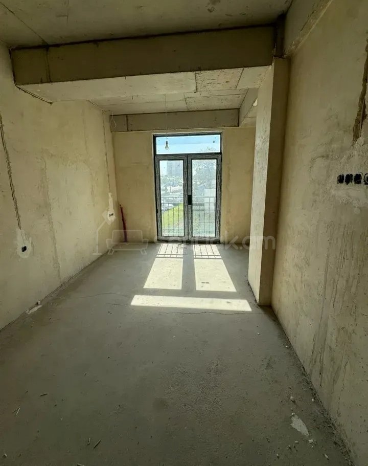 3 Սենյականոց Բնակարան Նորակառույցում, 92քմ, 2/18 հարկ, Զրոյական Վիճակում