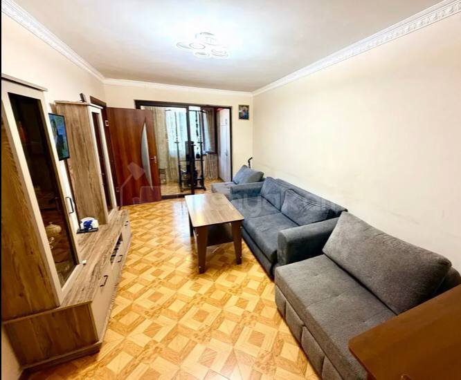 3 Սենյականոց Բնակարան, 65քմ, 3/5 հարկ, Կոսմետիկ Վերանորոգված
