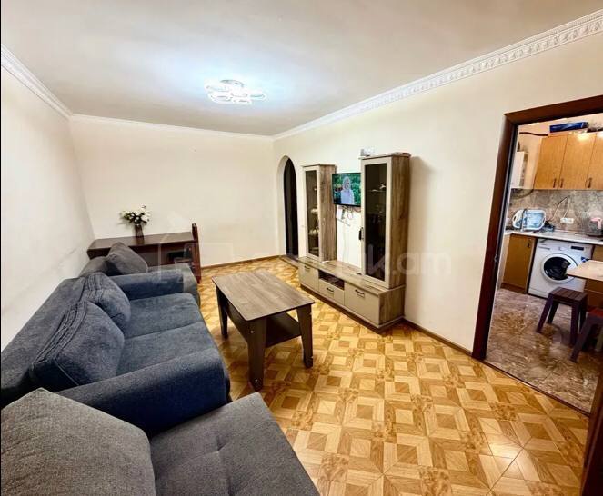 3 Սենյականոց Բնակարան, 65քմ, 3/5 հարկ, Կոսմետիկ Վերանորոգված