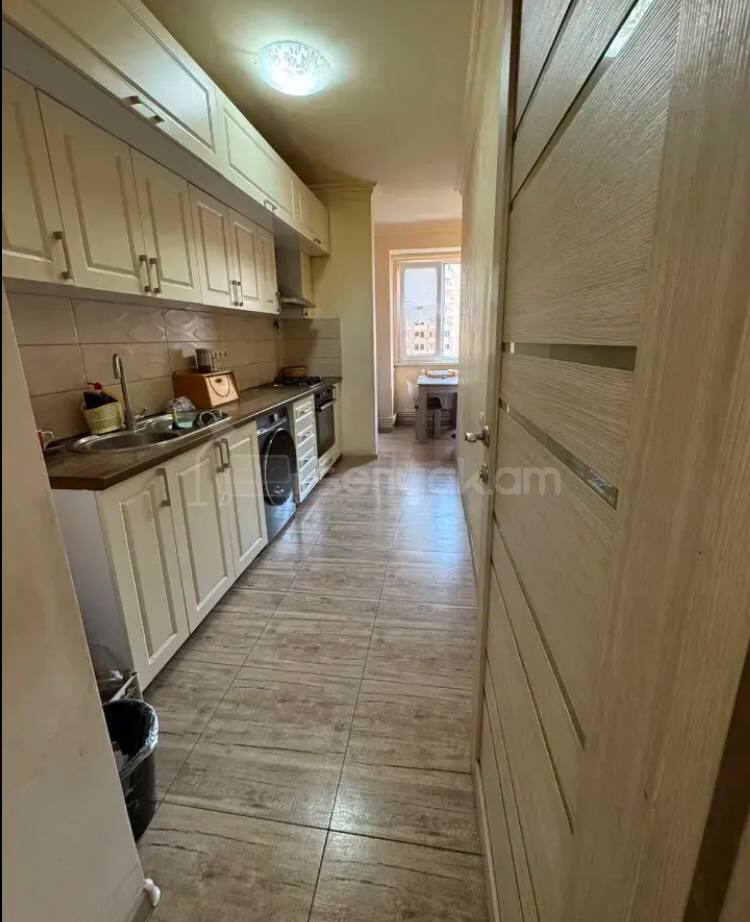 4 Սենյականոց Բնակարան, 85քմ, 5/9 հարկ, Կապիտալ Վերանորոգված