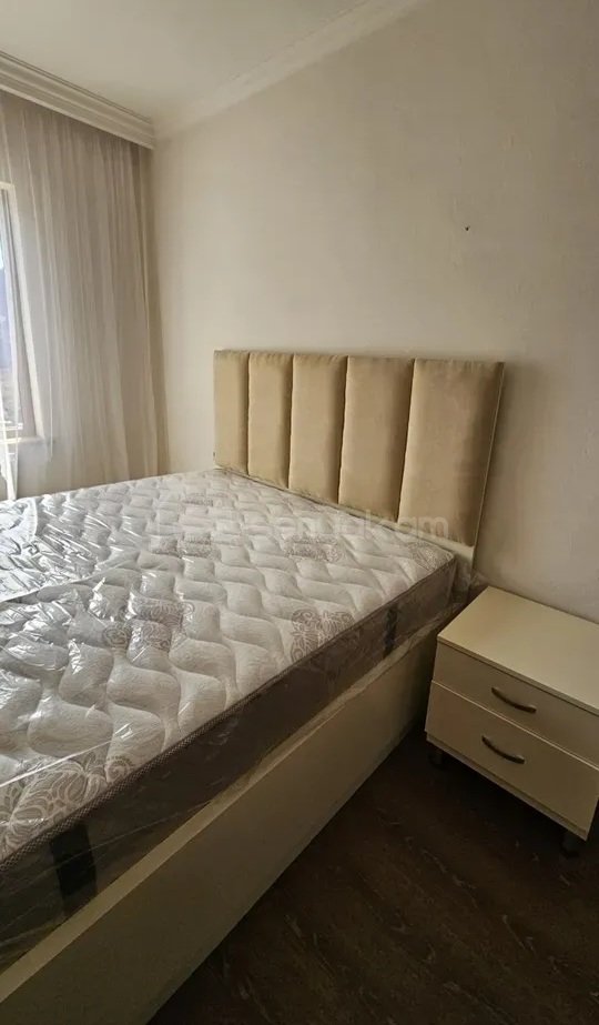 2 Սենյականոց Բնակարան Քարե Շենքում, 72քմ, 3/9 հարկ, Կապիտալ Վերանորոգված, Կահավորված