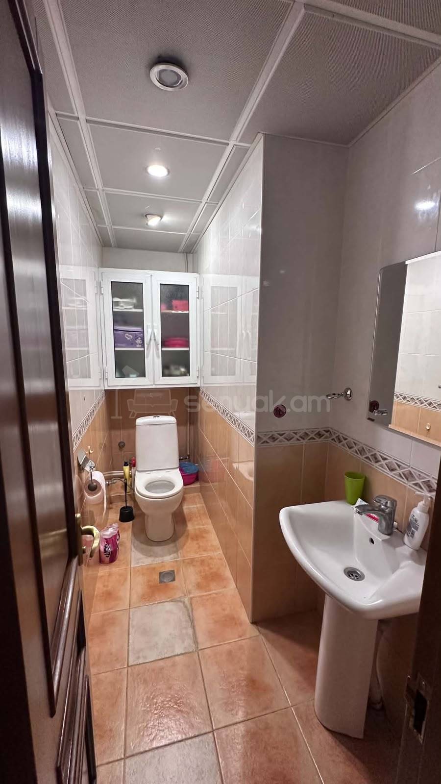 3 Սենյականոց Բնակարան Քարե Շենքում, 108քմ, 4/5 հարկ, Կոսմետիկ Վերանորոգված, Կահավորված, Արևկող