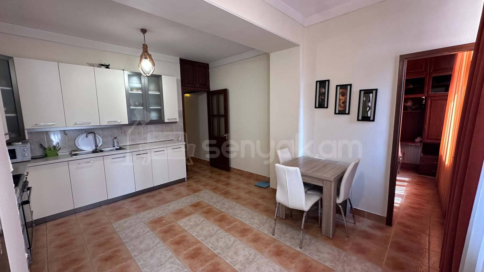 3 Սենյականոց Բնակարան Քարե Շենքում, 108քմ, 4/5 հարկ, Կոսմետիկ Վերանորոգված, Կահավորված, Արևկող