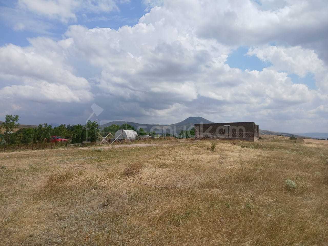 Բնակելի Նշանակության Հողատարածք, 1200քմ, Էլեկտրականությամբ