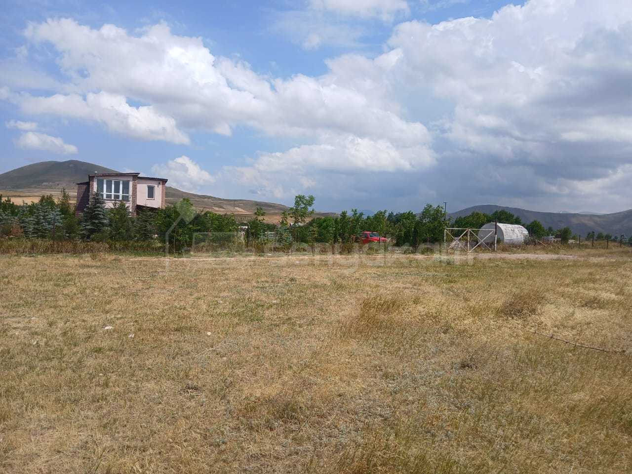 Բնակելի Նշանակության Հողատարածք, 1200քմ, Էլեկտրականությամբ