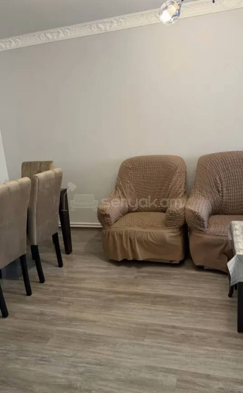 2 Սենյականոց Բնակարան Քարե Շենքում, 54քմ, 3/5 հարկ, Կապիտալ Վերանորոգված, Կահավորված
