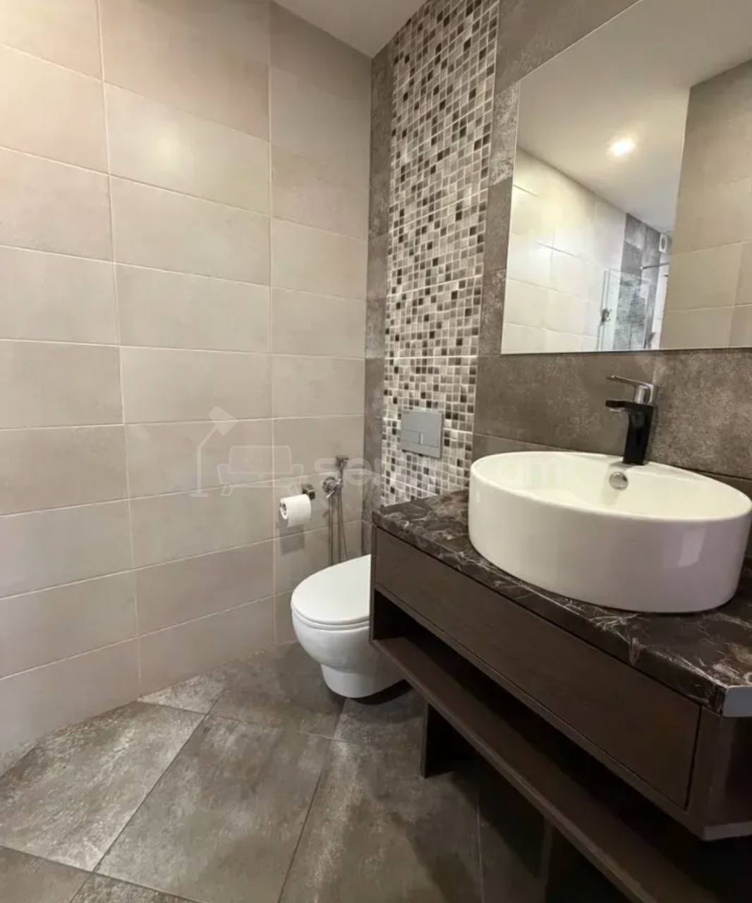 4 Սենյականոց Բնակարան, 100քմ, 8/12 հարկ, Կապիտալ Վերանորոգված