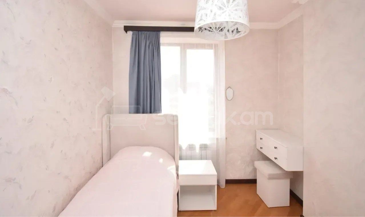 3 Սենյականոց Բնակարան Նորակառույցում, 82քմ, 9/12 հարկ, Կապիտալ Վերանորոգված