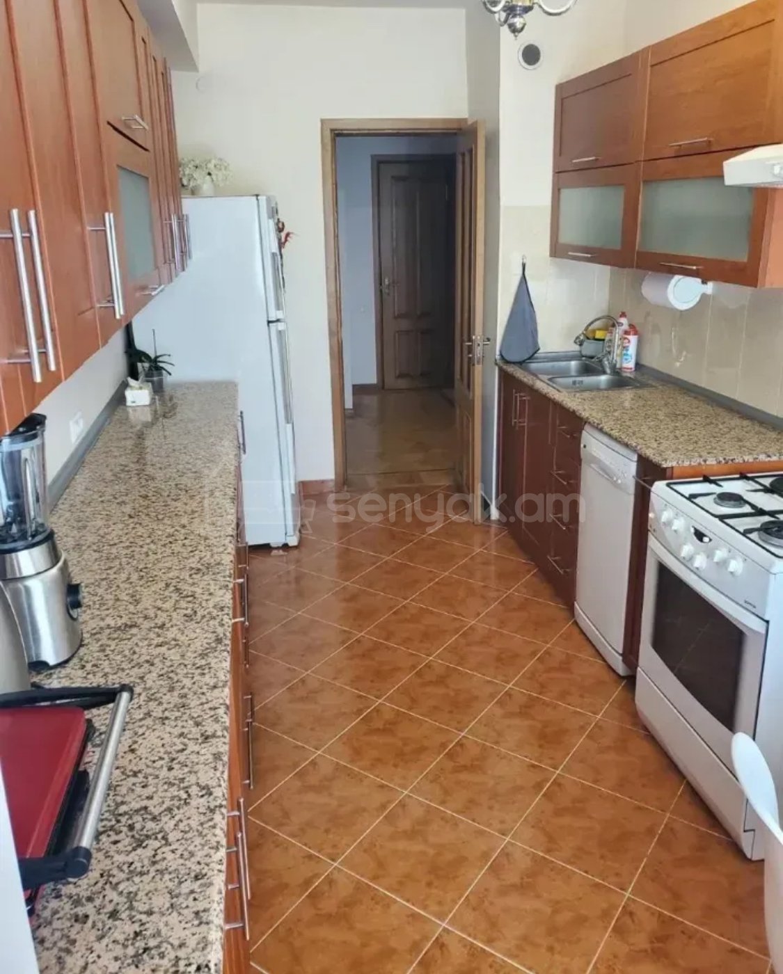 4 Սենյականոց Բնակարան, 110քմ, 3/14 հարկ, Կապիտալ Վերանորոգված