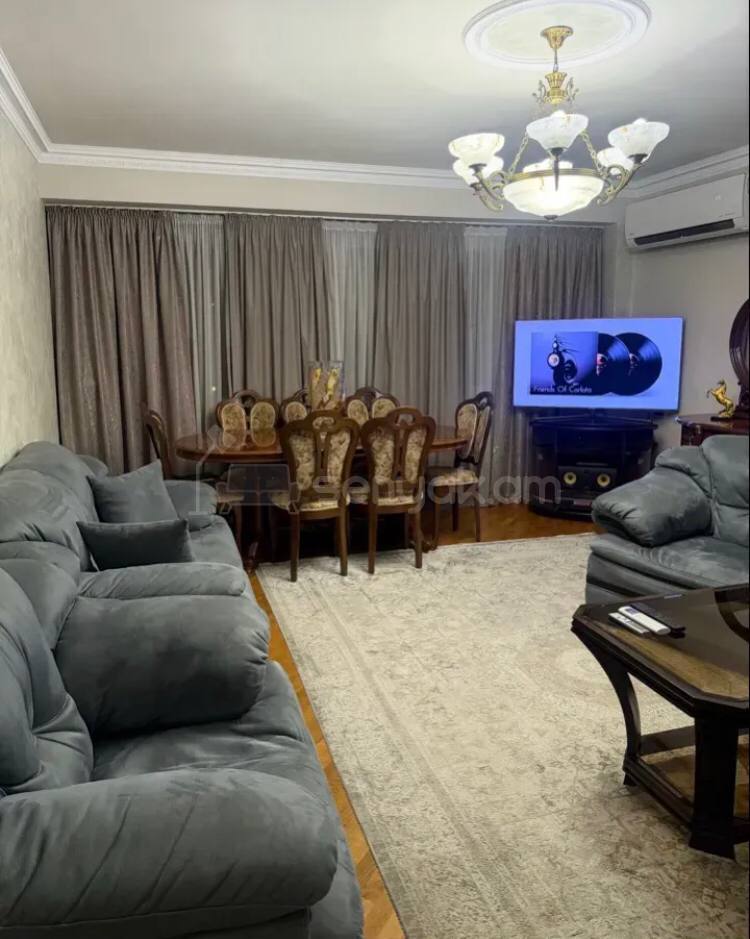 4 Սենյականոց Բնակարան, 89քմ, 4/9 հարկ, Կապիտալ Վերանորոգված