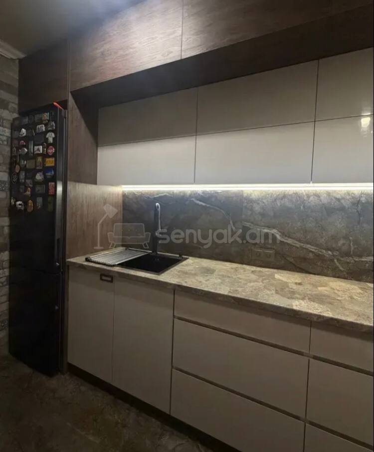 4 Սենյականոց Բնակարան, 89քմ, 4/9 հարկ, Կապիտալ Վերանորոգված