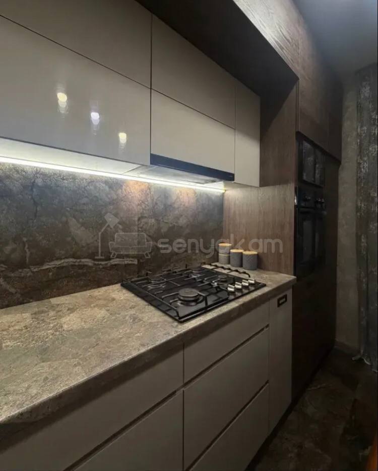 4 Սենյականոց Բնակարան, 89քմ, 4/9 հարկ, Կապիտալ Վերանորոգված