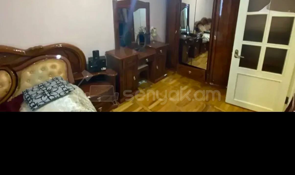 3 Սենյականոց Բնակարան, 80քմ, 4/12 հարկ, Նորմալ Վիճակում, Կահավորված