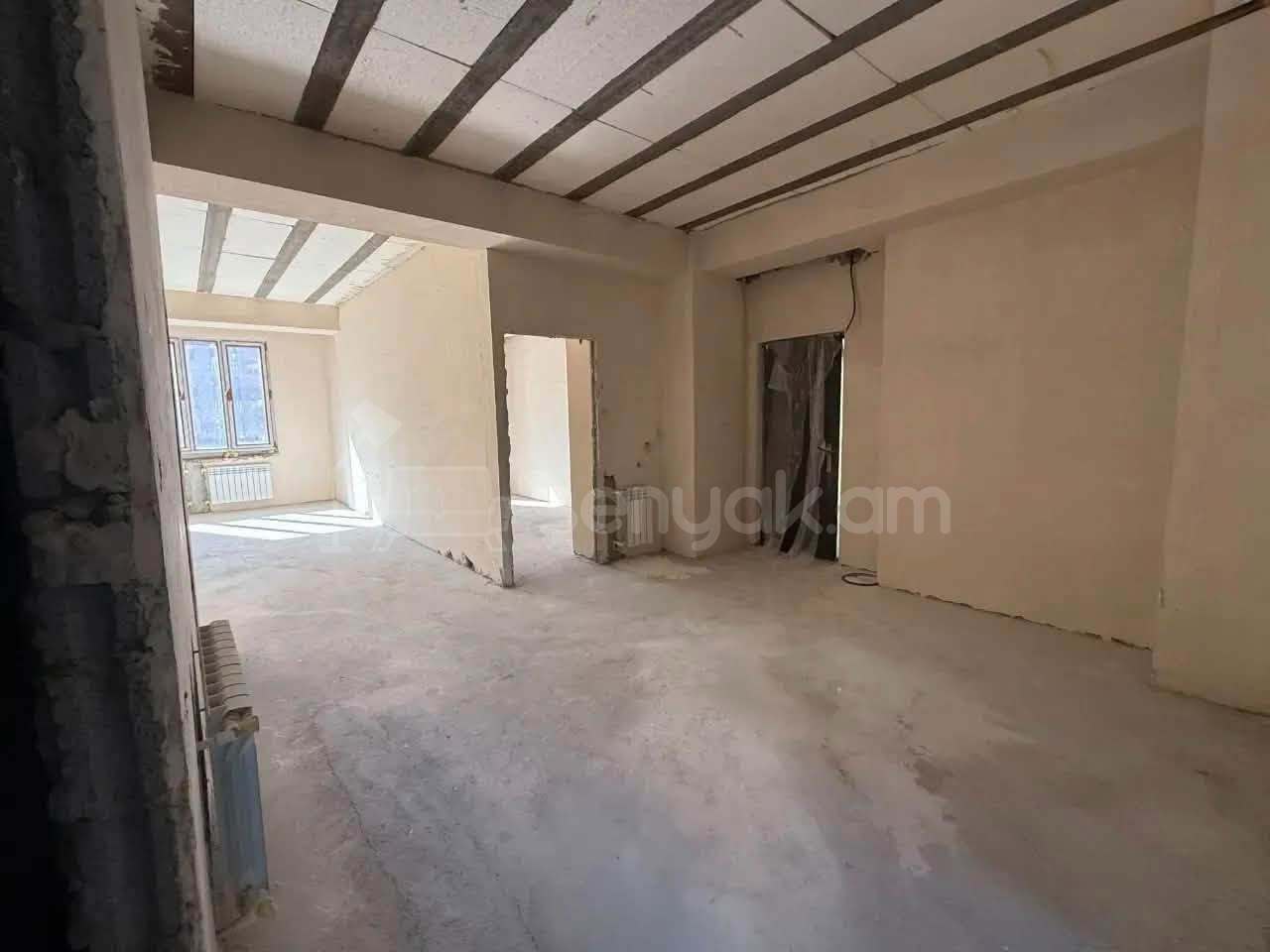 3 Սենյականոց Բնակարան Նորակառույցում, 99քմ, 4/8 հարկ, Նորմալ Վիճակում