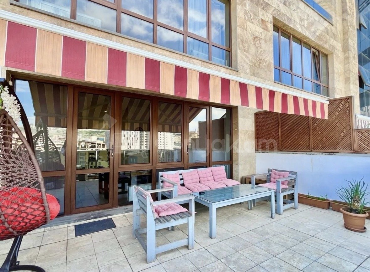 1 Սենյականոց Բնակարան Նորակառույցում, 39քմ, 12/15 հարկ, Կապիտալ Վերանորոգված