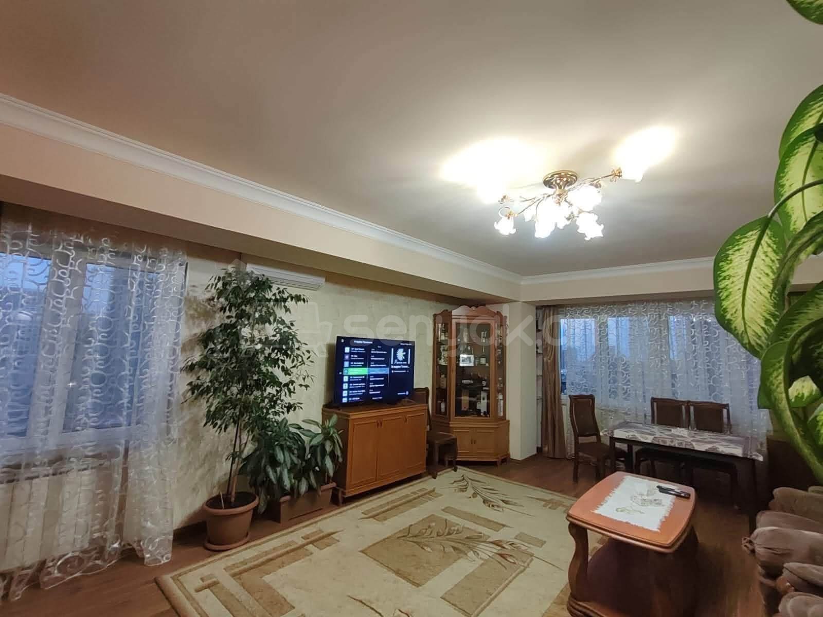 3 Սենյականոց Բնակարան, 80քմ, 8/14 հարկ, Կապիտալ Վերանորոգված, Կահավորված, Արևկող