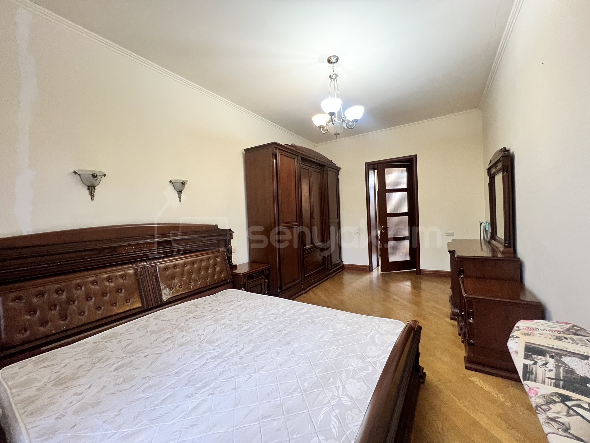 2 Սենյականոց Բնակարան Քարե Շենքում, 60քմ, 4/5 հարկ, Կապիտալ Վերանորոգված, Կահավորված, Արևկող