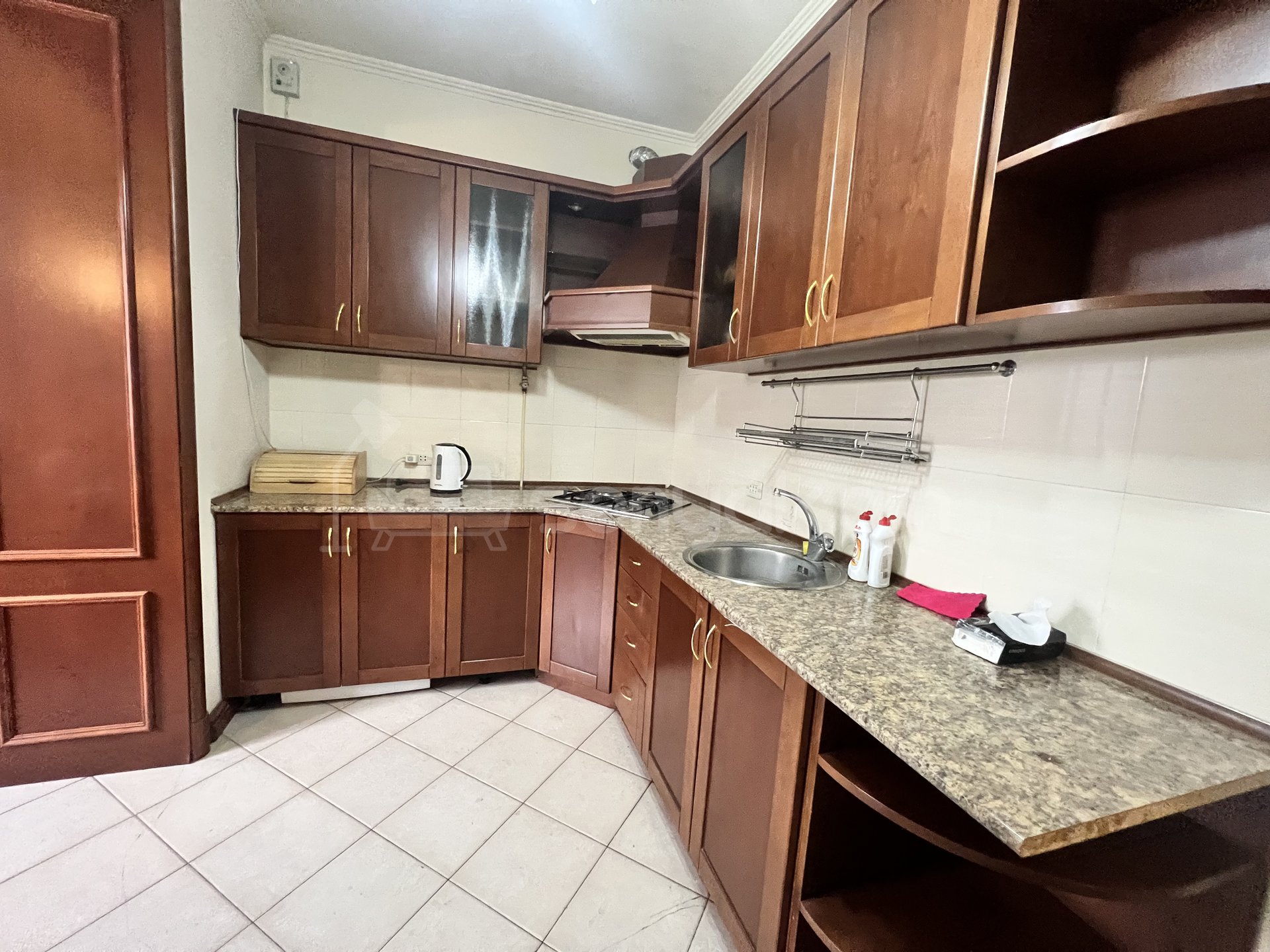 2 Սենյականոց Բնակարան Քարե Շենքում, 60քմ, 4/5 հարկ, Կապիտալ Վերանորոգված, Կահավորված, Արևկող