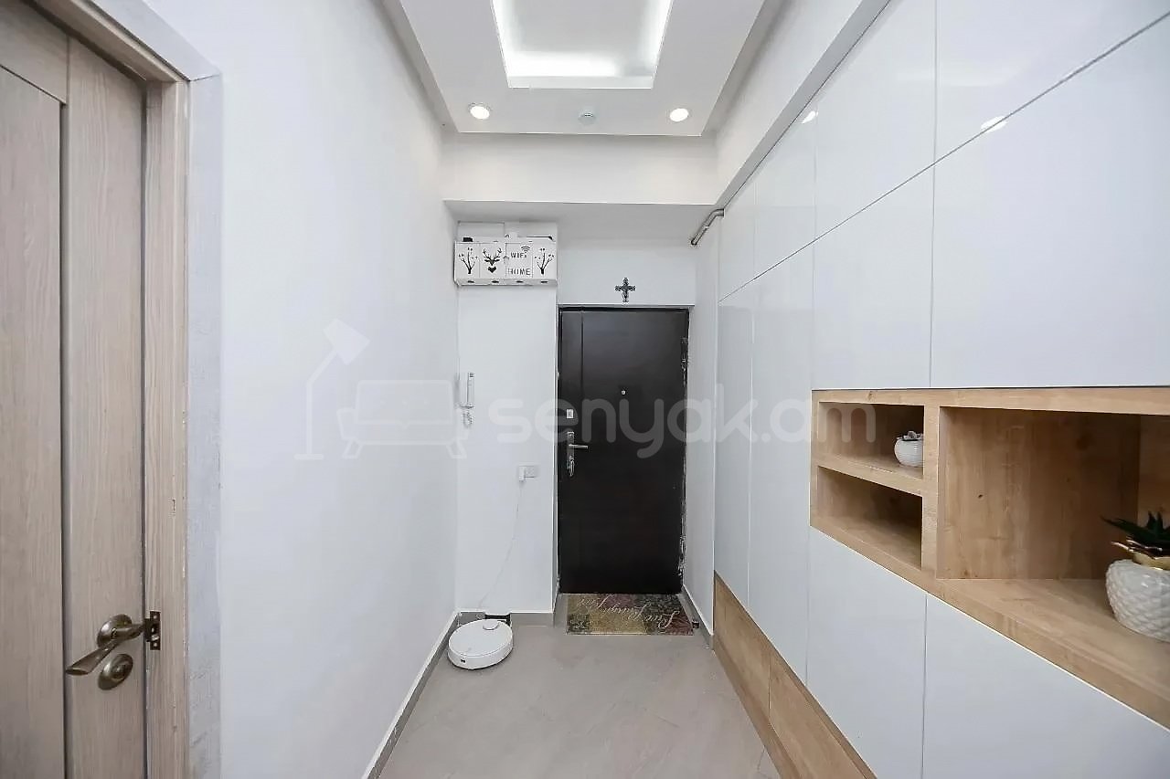 3 Սենյականոց Բնակարան Նորակառույցում, 80քմ, 13/14 հարկ, Կապիտալ Վերանորոգված