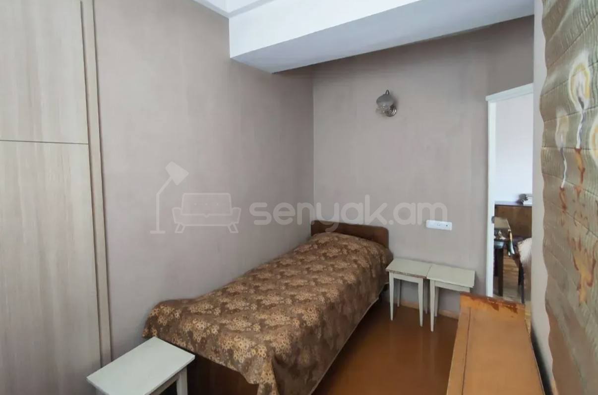 1 Սենյականոց Բնակարան, 68քմ, 12/16 հարկ, Պետական Վիճակում