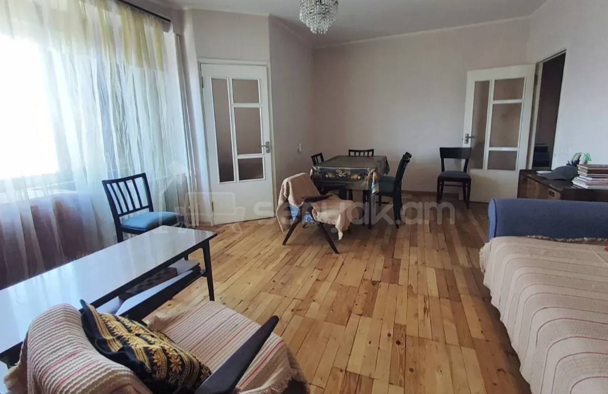 1 Սենյականոց Բնակարան, 68քմ, 12/16 հարկ, Պետական Վիճակում