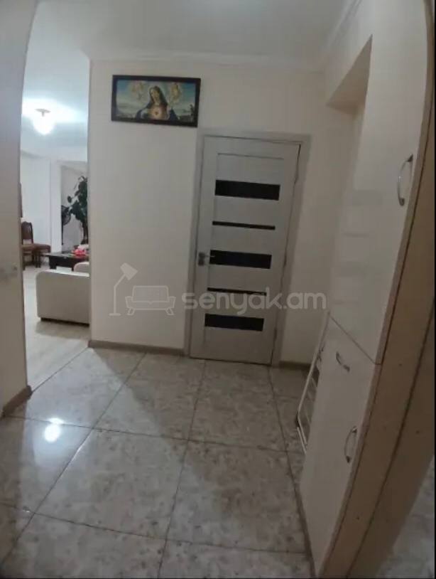 3 Սենյականոց Բնակարան, 43քմ, 2/9 հարկ, Կոսմետիկ Վերանորոգված