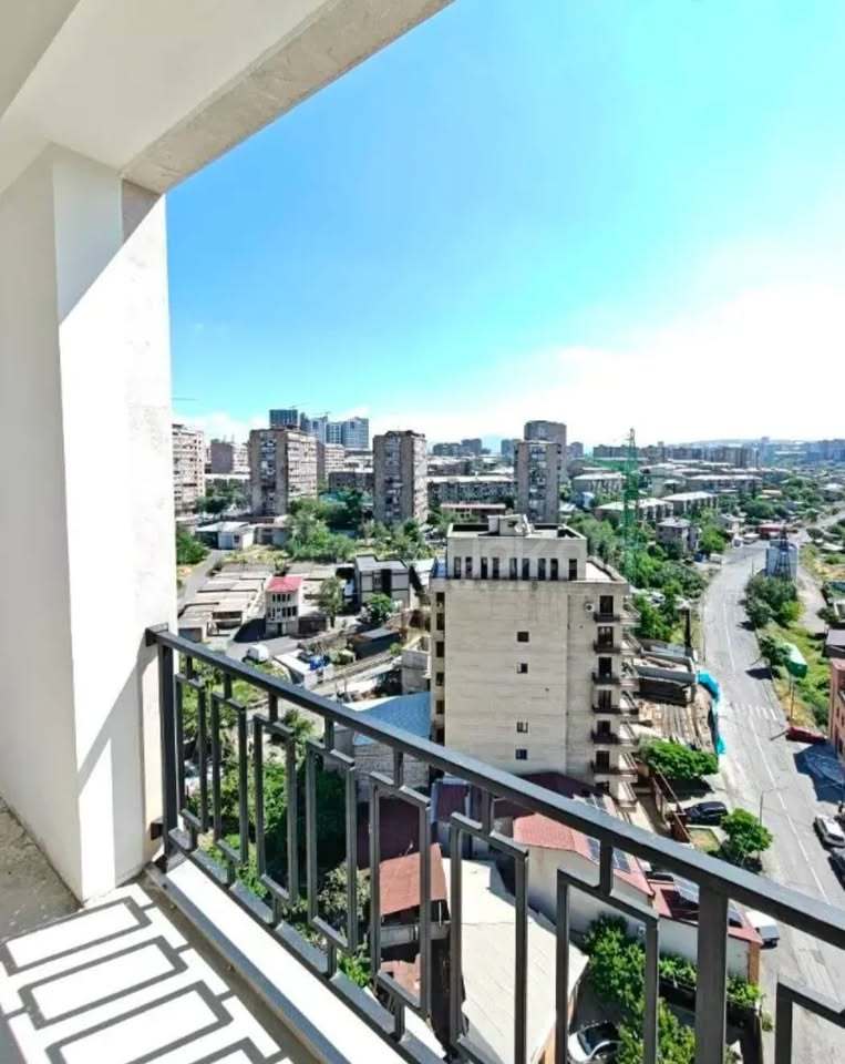 3 Սենյականոց Բնակարան Նորակառույցում, 100քմ, 13/16 հարկ, Զրոյական Վիճակում