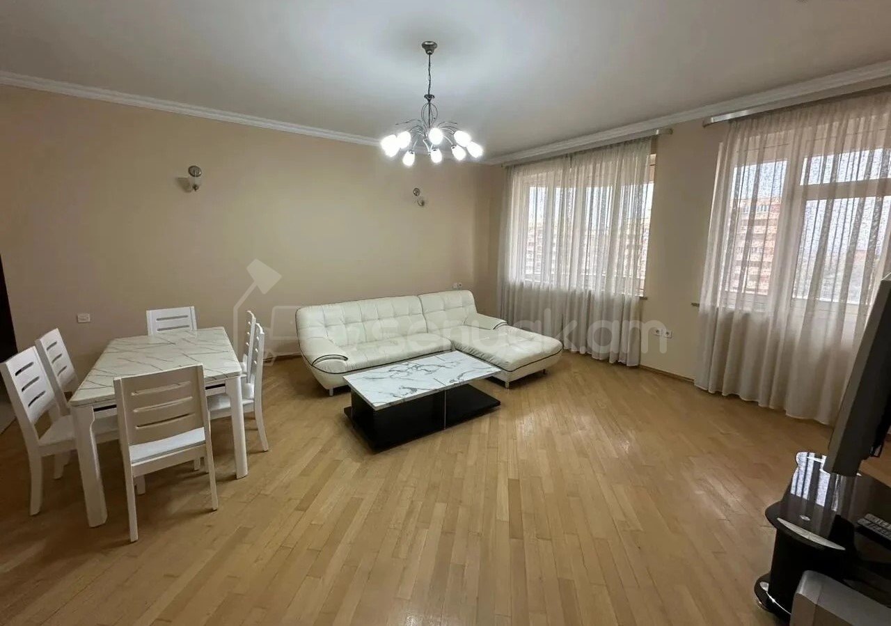 3 Սենյականոց Բնակարան Նորակառույցում, 136քմ, 9/12 հարկ, Կապիտալ Վերանորոգված