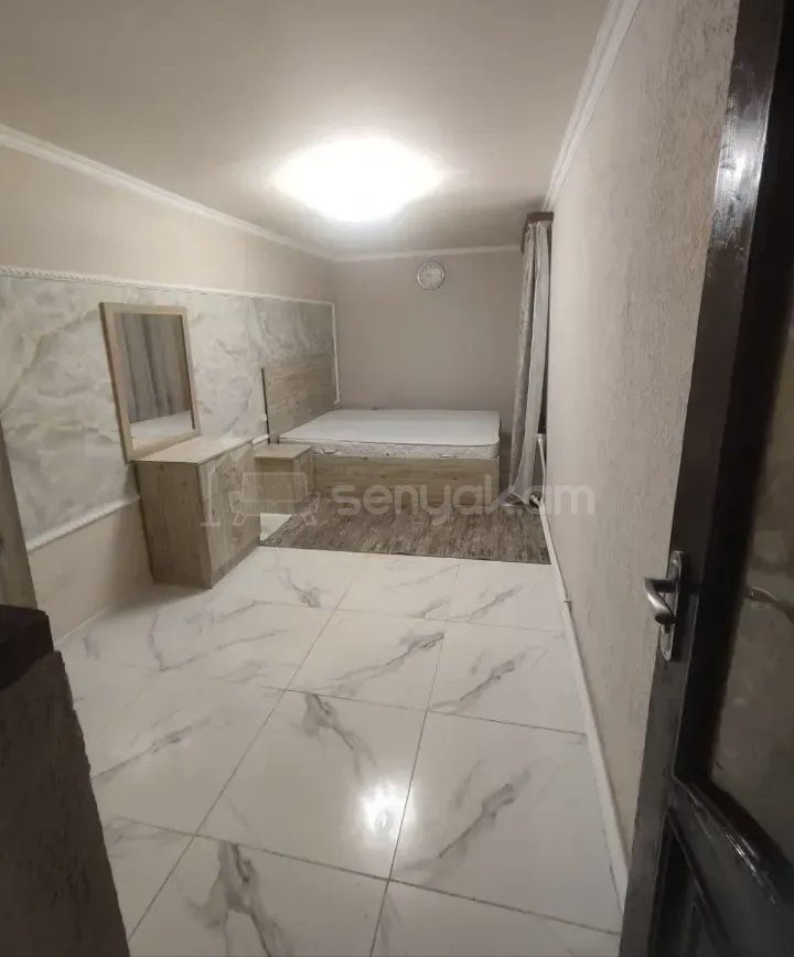 3 Սենյականոց Բնակարան Քարե Շենքում, 78քմ, 1/1 հարկ, Կապիտալ Վերանորոգված, Կահավորված