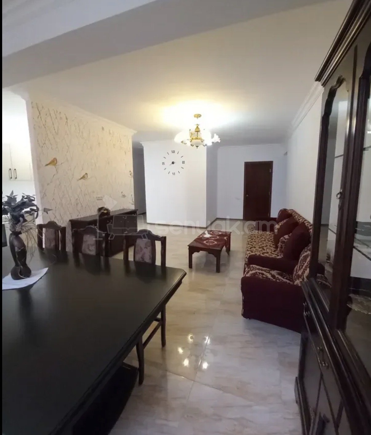 5 Սենյականոց Բնակարան Քարե Շենքում, 110քմ, 1/5 հարկ, Կապիտալ Վերանորոգված, Կահավորված