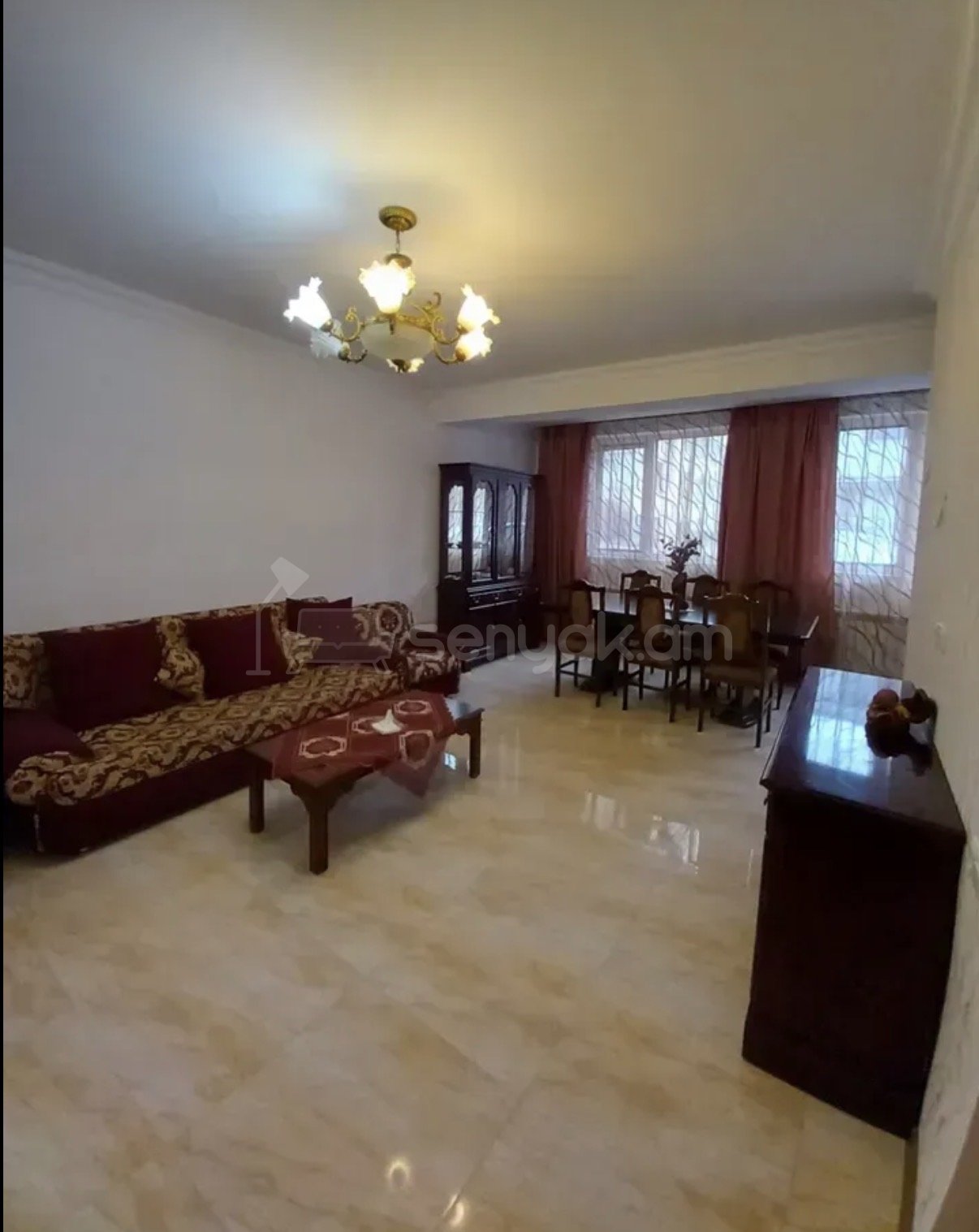 5 Սենյականոց Բնակարան Քարե Շենքում, 110քմ, 1/5 հարկ, Կապիտալ Վերանորոգված, Կահավորված