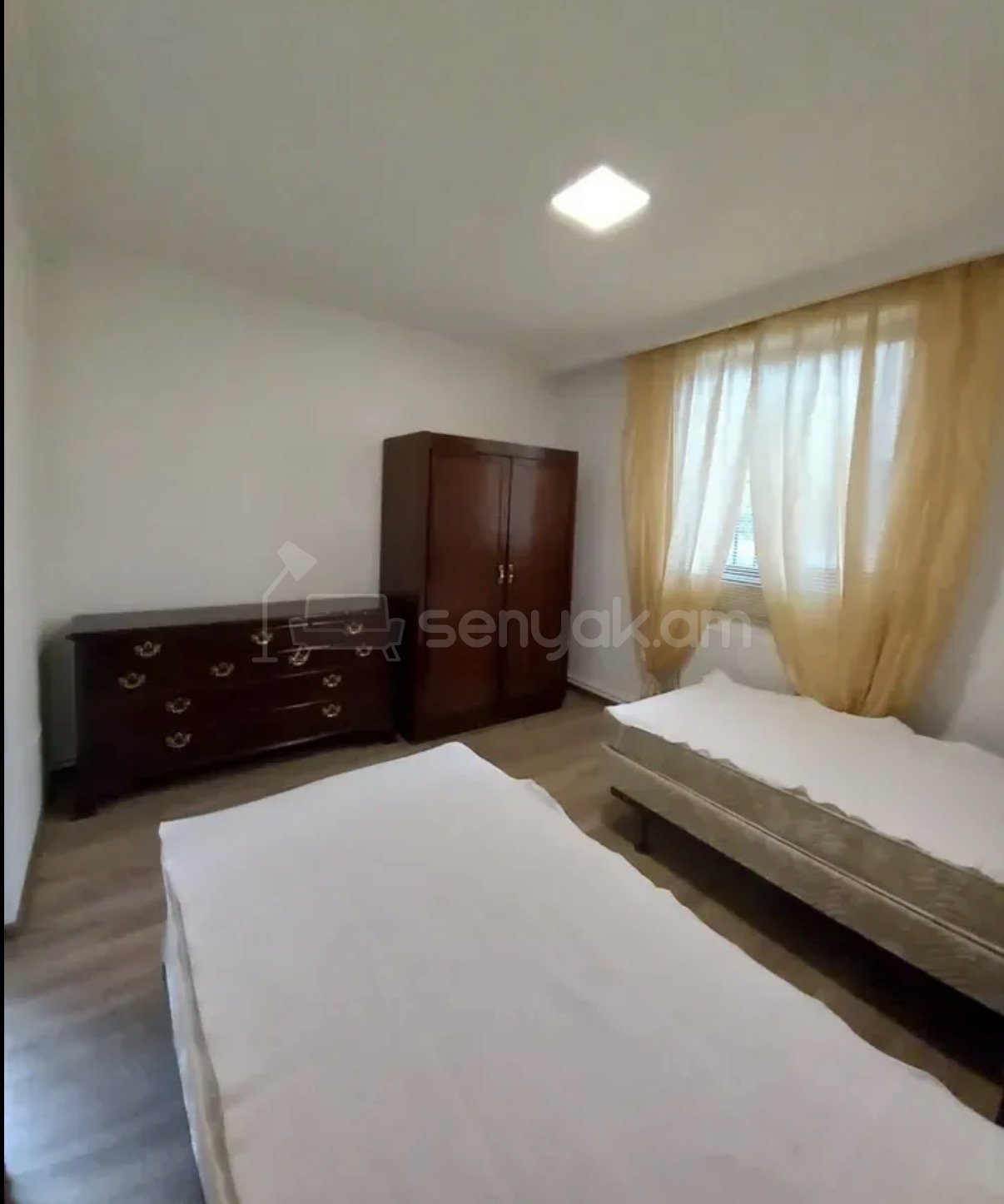 5 Սենյականոց Բնակարան Քարե Շենքում, 110քմ, 1/5 հարկ, Կապիտալ Վերանորոգված, Կահավորված
