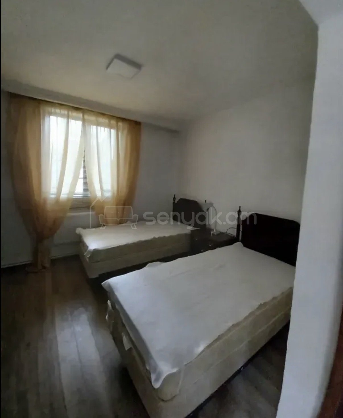 5 Սենյականոց Բնակարան Քարե Շենքում, 110քմ, 1/5 հարկ, Կապիտալ Վերանորոգված, Կահավորված