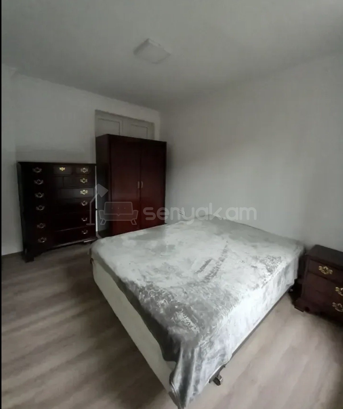 5 Սենյականոց Բնակարան Քարե Շենքում, 110քմ, 1/5 հարկ, Կապիտալ Վերանորոգված, Կահավորված