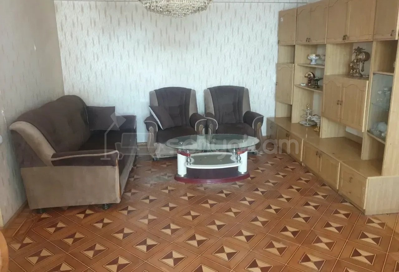 4 Սենյականոց Բնակարան Քարե Շենքում, 92քմ, 6/16 հարկ, Կապիտալ Վերանորոգված, Կահավորված