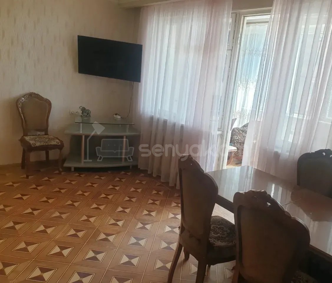 4 Սենյականոց Բնակարան Քարե Շենքում, 92քմ, 6/16 հարկ, Կապիտալ Վերանորոգված, Կահավորված