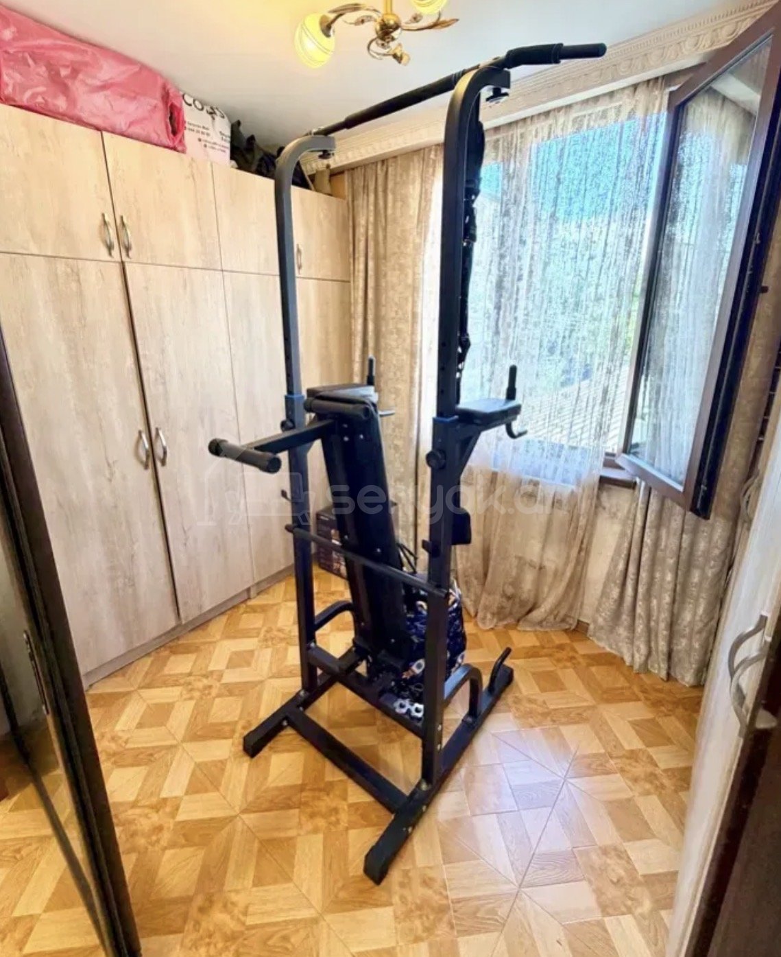 3 Սենյականոց Բնակարան Քարե Շենքում, 65քմ, 3/5 հարկ, Կապիտալ Վերանորոգված