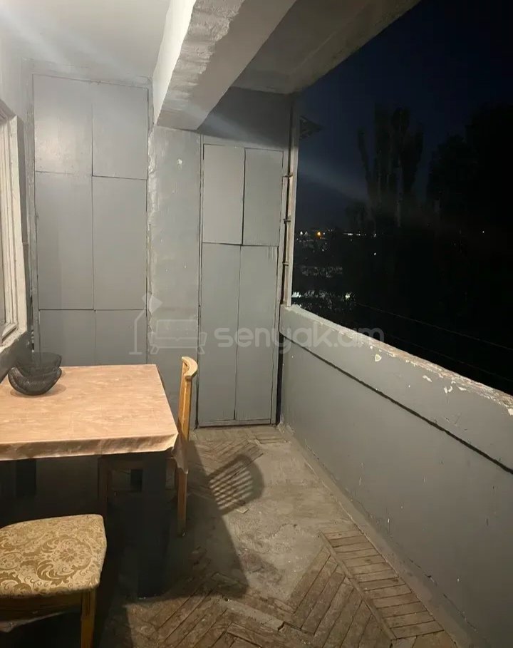 3 Սենյականոց Բնակարան, 80քմ, 4/9 հարկ, Նորմալ Վիճակում, Կահավորված