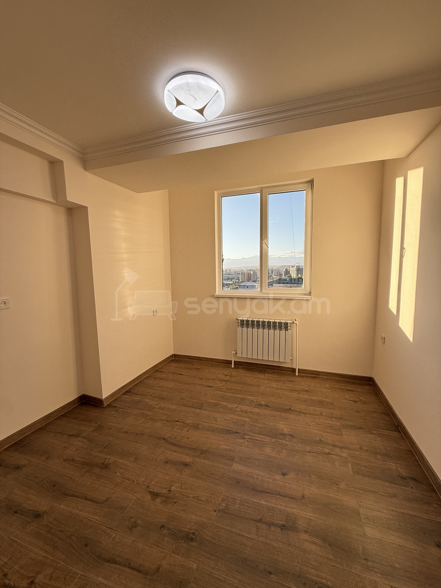 2 Սենյականոց Բնակարան, 45քմ, 8/13 հարկ, Կապիտալ Վերանորոգված