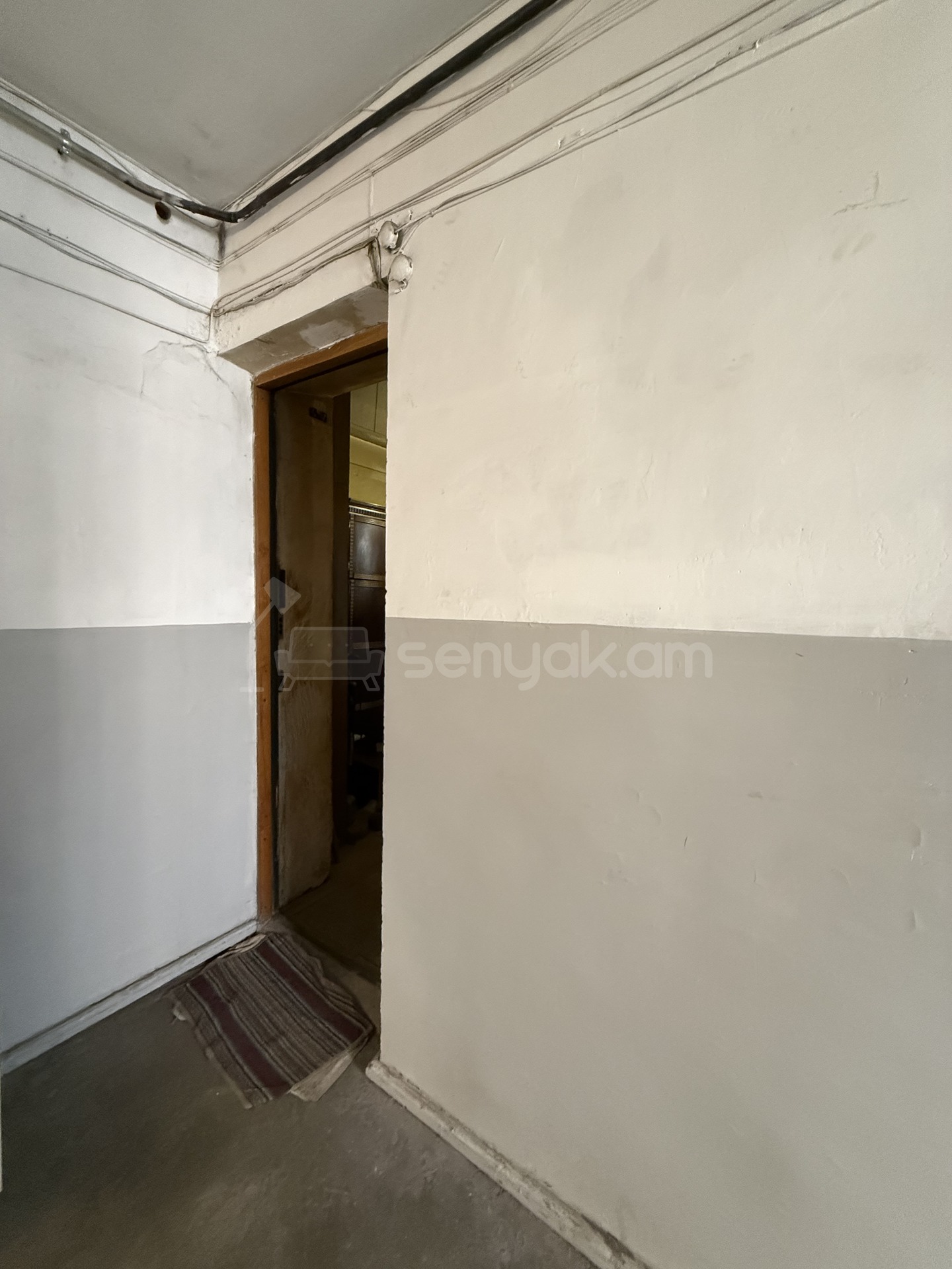 3 Սենյականոց Բնակարան Քարե Շենքում, 74քմ, 3/5 հարկ, Պետական Վիճակում