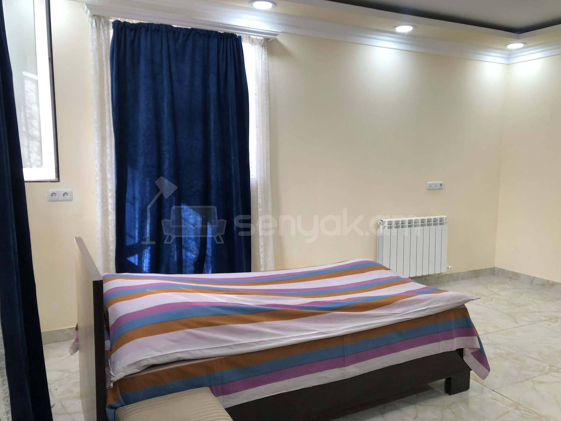 2 Սենյականոց Բնակարան, 78քմ, 1/4 հարկ, Դիզայներական Վերանորոգված, Կահավորված, Արևկող