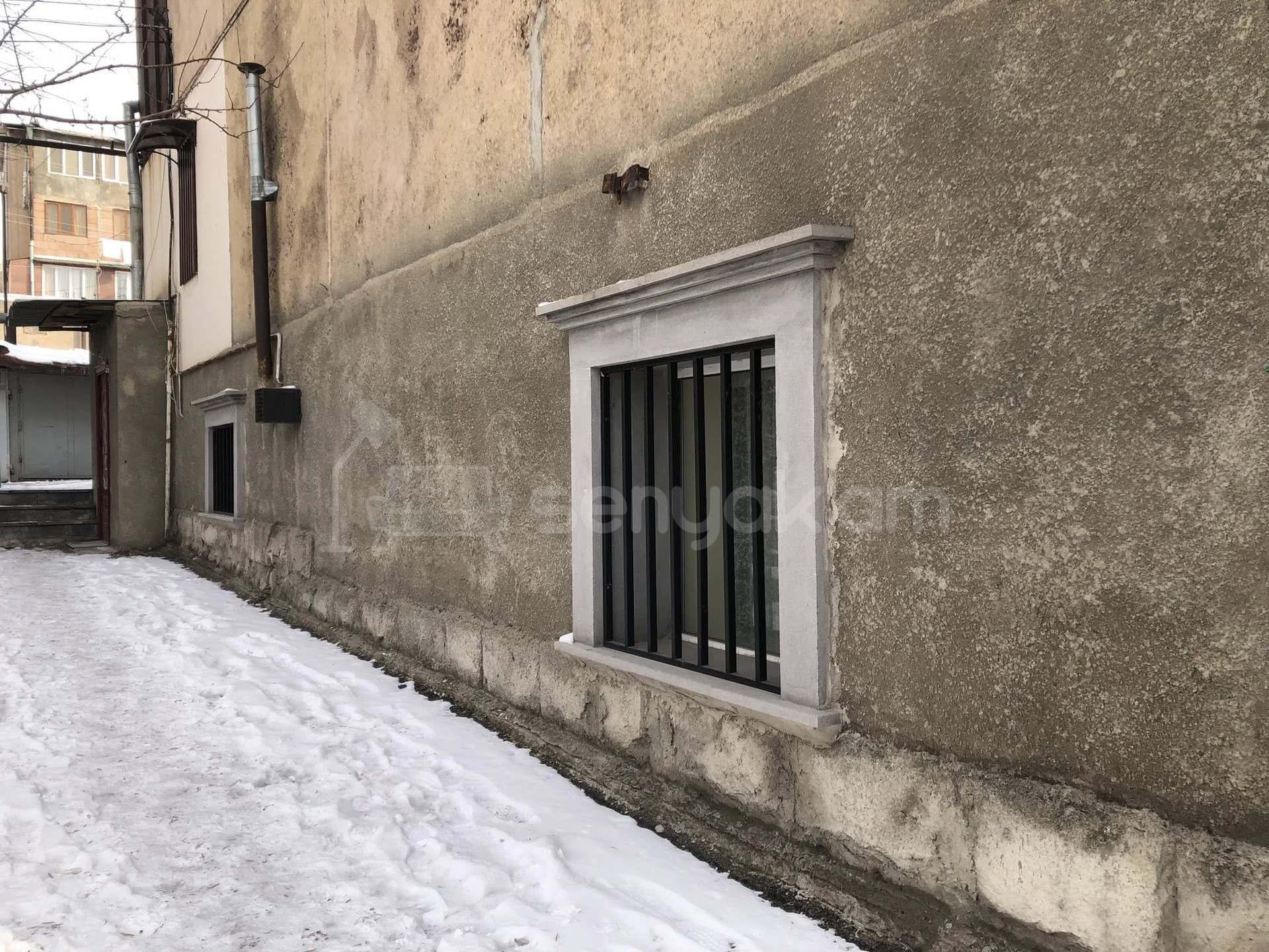2 Սենյականոց Բնակարան, 78քմ, 1/4 հարկ, Դիզայներական Վերանորոգված, Կահավորված, Արևկող