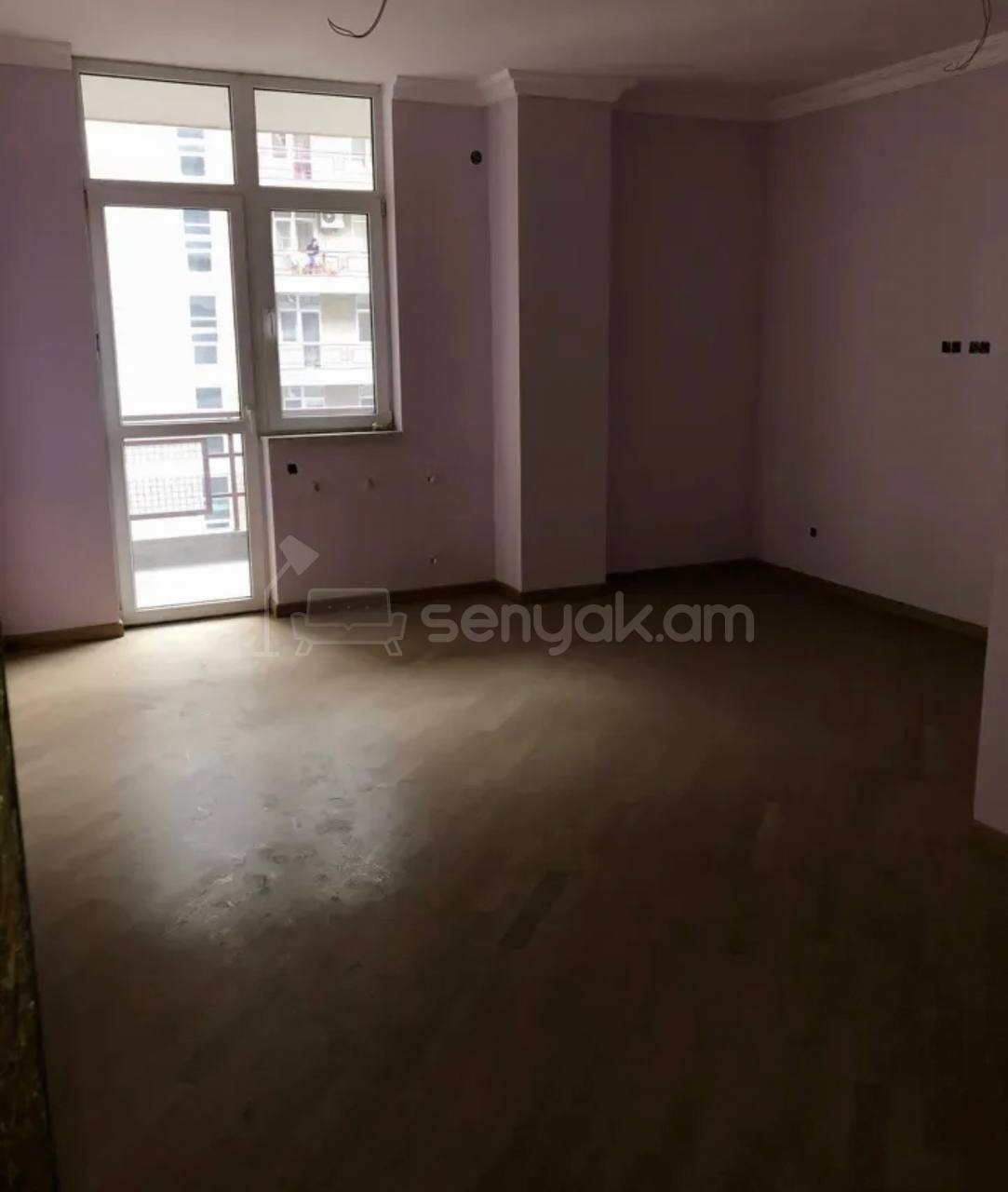 4 Սենյականոց Բնակարան, 133քմ, 5/10 հարկ, Կապիտալ Վերանորոգված