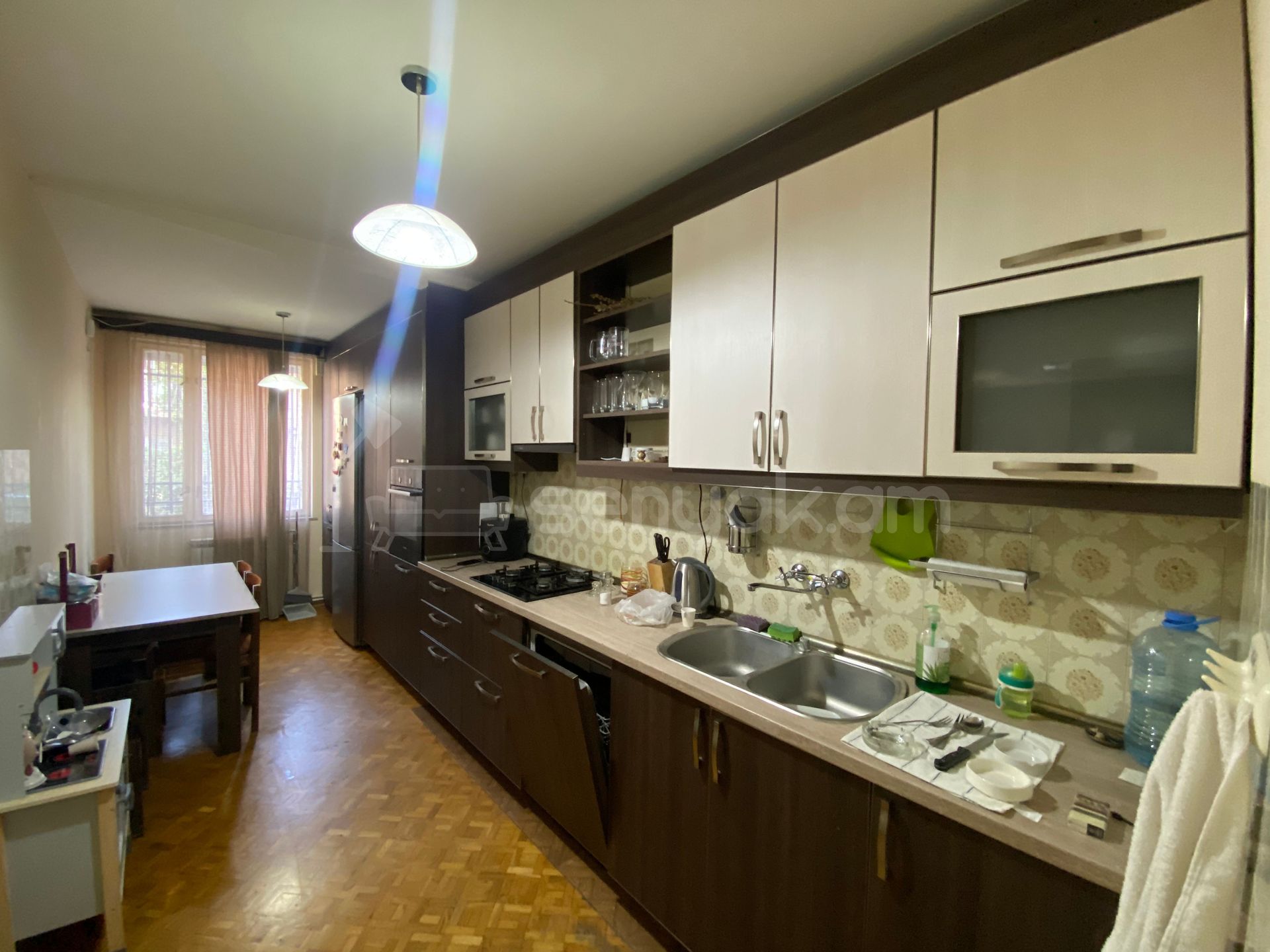 3 Սենյականոց Բնակարան, 94քմ, 3/9 հարկ, Կոսմետիկ Վերանորոգված