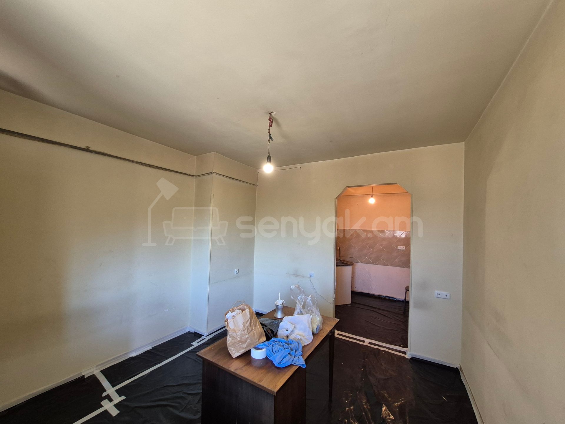 2 Սենյականոց Բնակարան Քարե Շենքում, 41քմ, 1/5 հարկ, Կոսմետիկ Վերանորոգված
