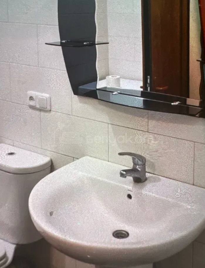 3 Սենյականոց Բնակարան Քարե Շենքում, 62քմ, 4/4 հարկ, Կոսմետիկ Վերանորոգված, Կահավորված