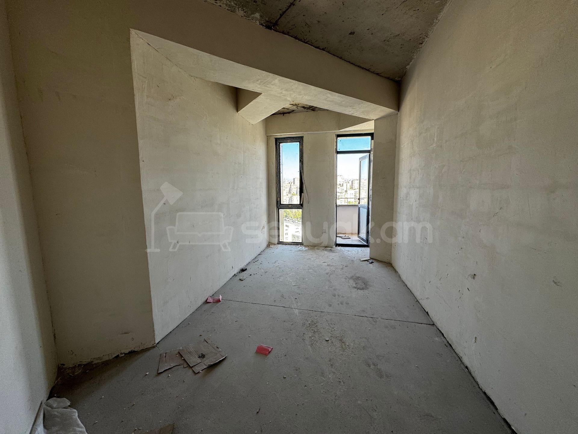 3 Սենյականոց Բնակարան Նորակառույցում, 83քմ, 15/21 հարկ, Զրոյական Վիճակում